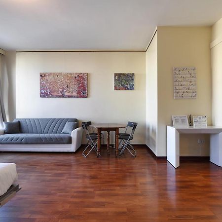 Duomo Luxury Apartment VII มิลาน ภายนอก รูปภาพ