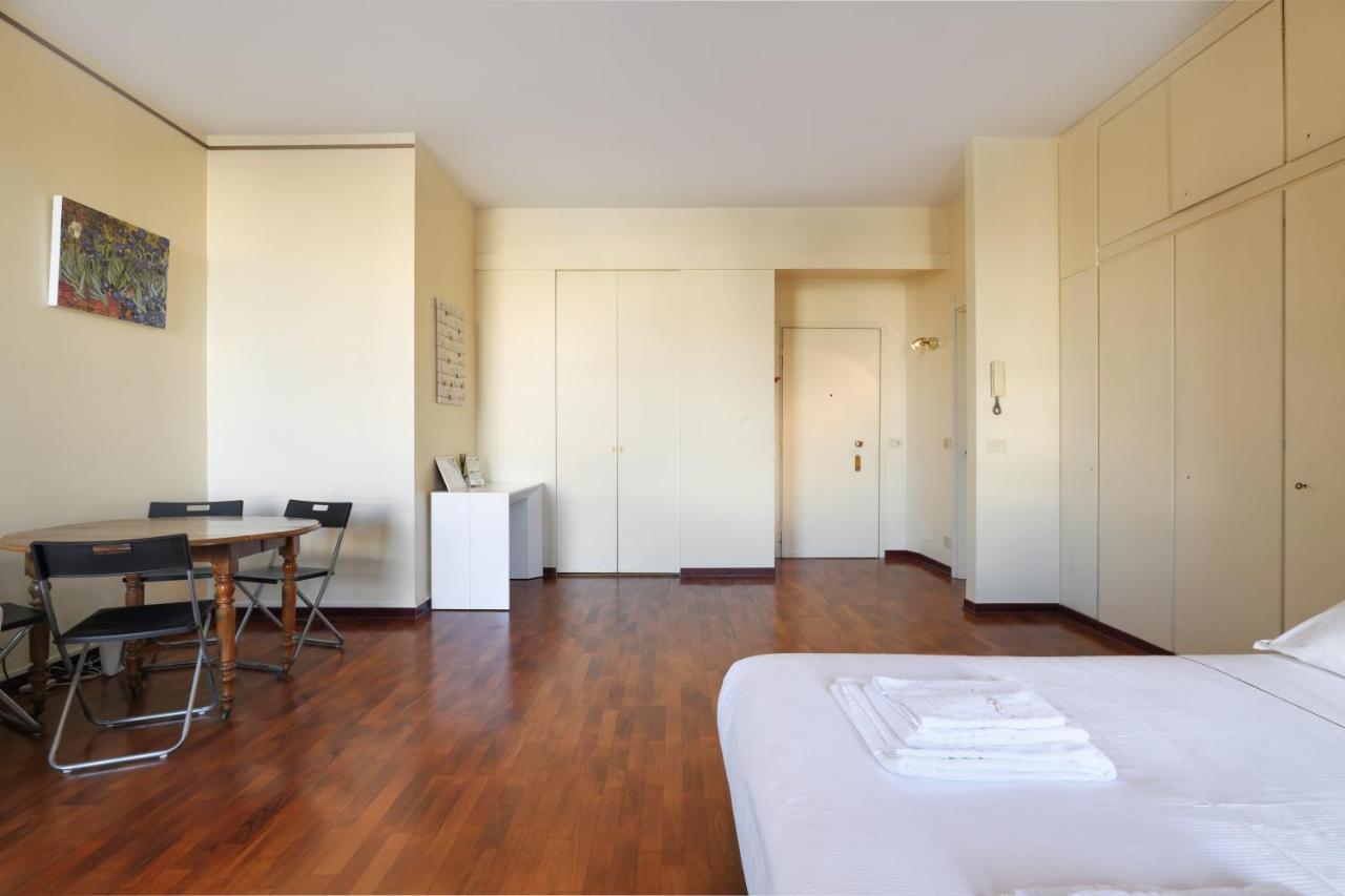 Duomo Luxury Apartment VII มิลาน ภายนอก รูปภาพ