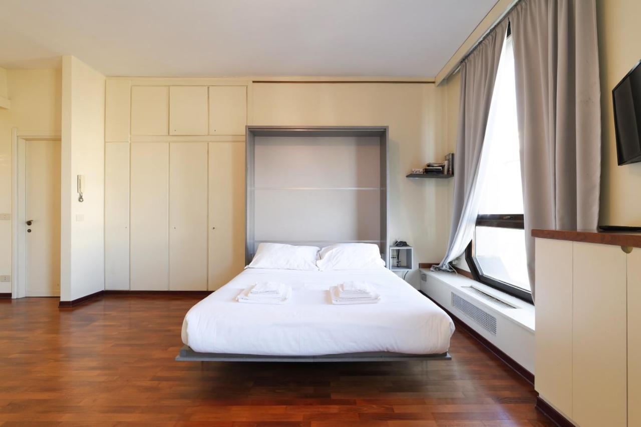 Duomo Luxury Apartment VII มิลาน ภายนอก รูปภาพ